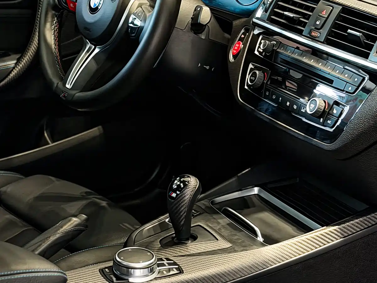 BMW M2 2018 M2 фото 7
