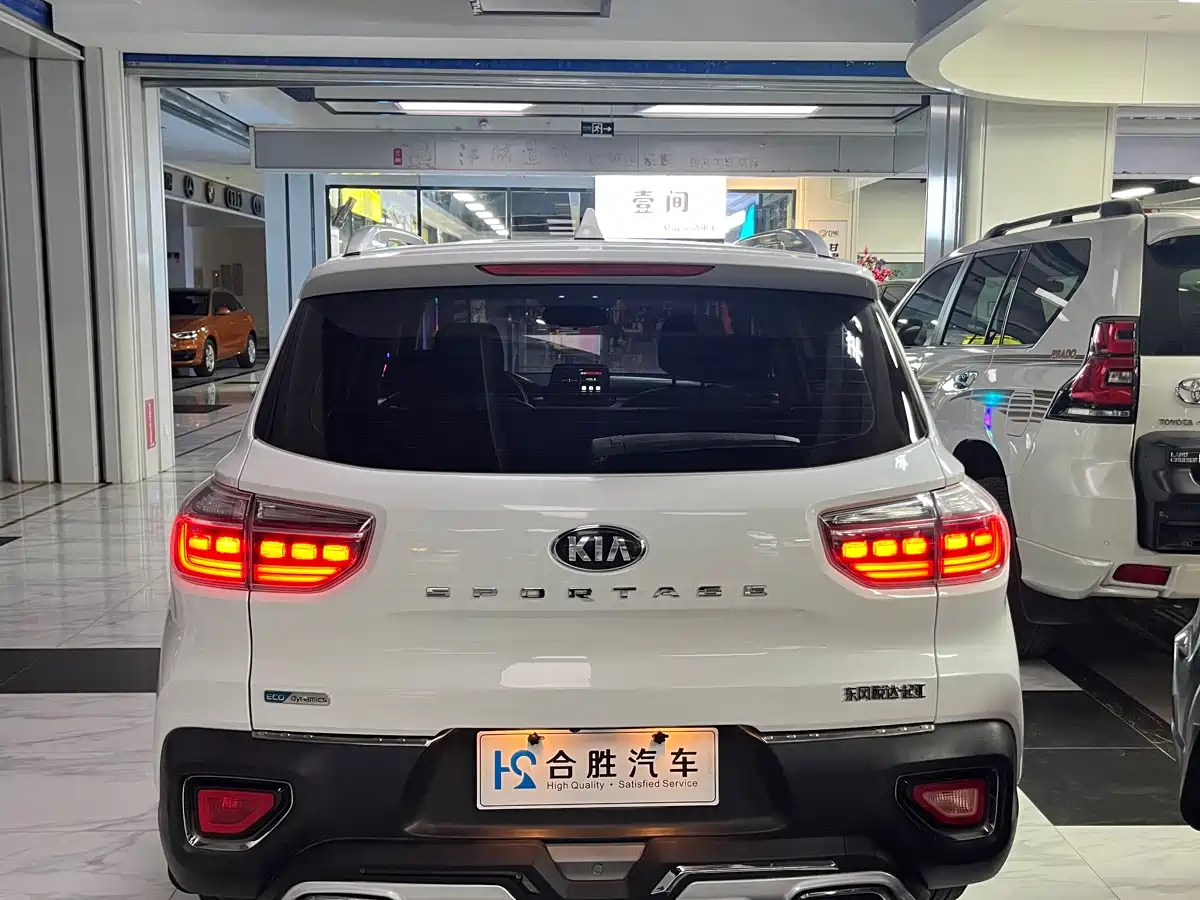 Kia Sportage 2019 2.0L Automatic Smart Luxury Edition фото 8