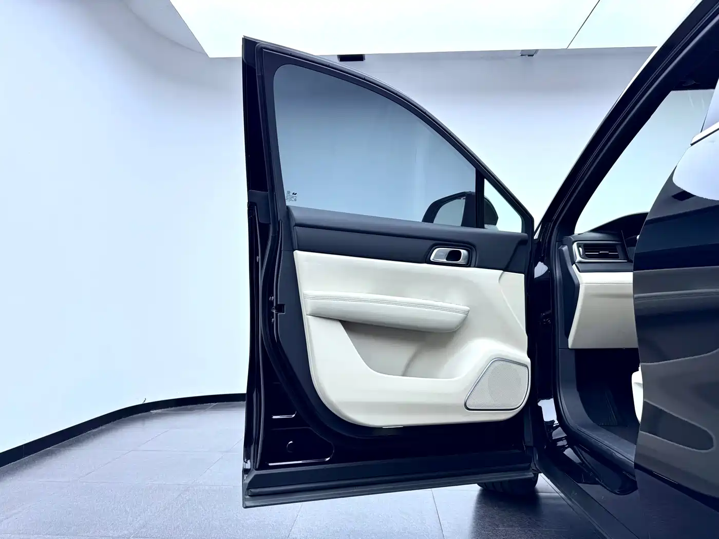 Li Auto Li ONE 2023 2021 Extended Range 6-Seater