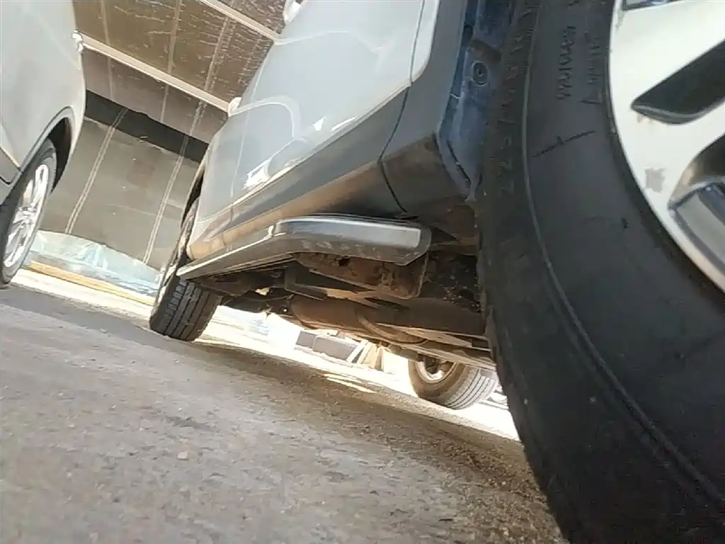 Toyota RAV4 Rongfang 2015 2.0L CVT 2WD Trend Edition фото 21
