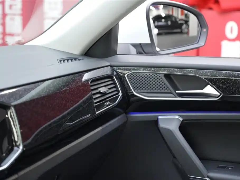 Volkswagen Tayron GTE Plug-in Hybrid 2020 Model 1.4T Luxury фото 16