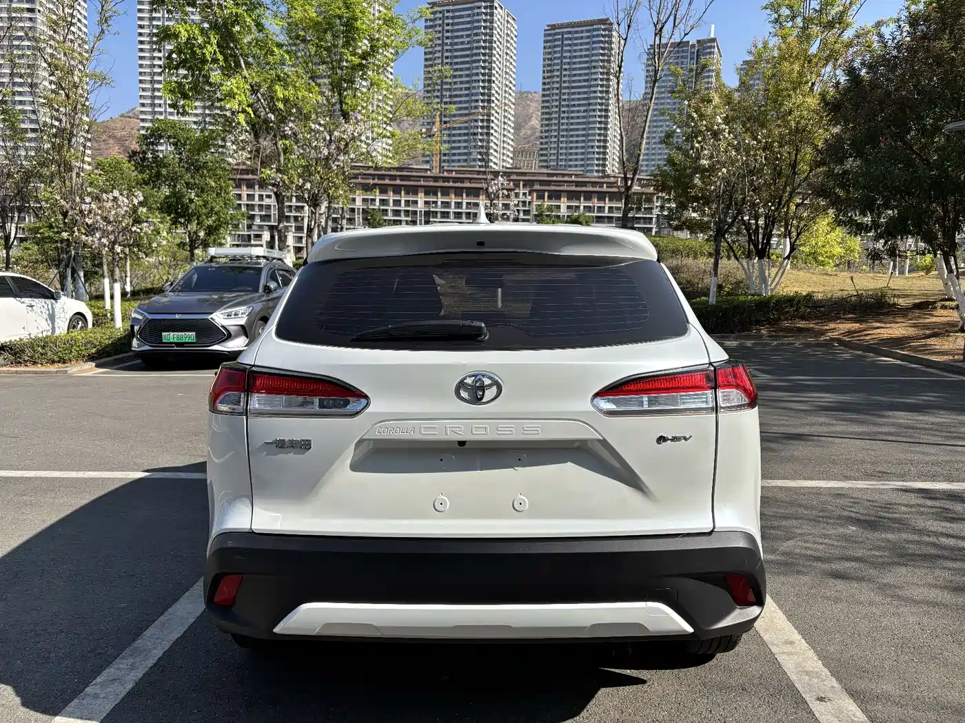 Toyota Corolla Cross 2024 2.0L Smart Hybrid Dual Engine Pioneer Edition фото 4