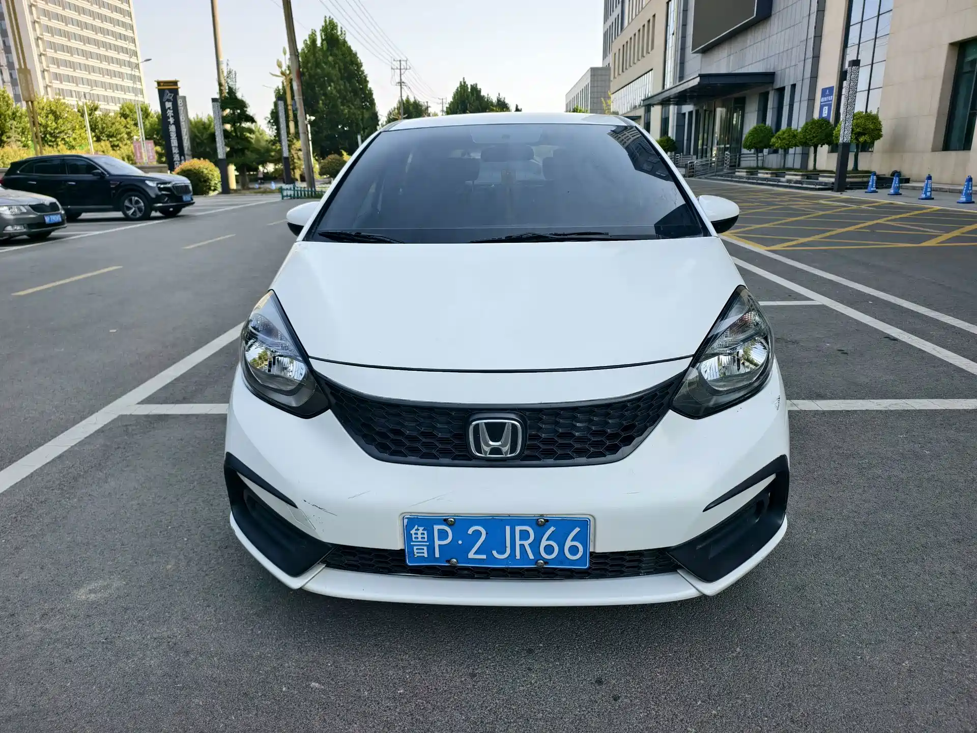 Фото 2 - Honda Fit
