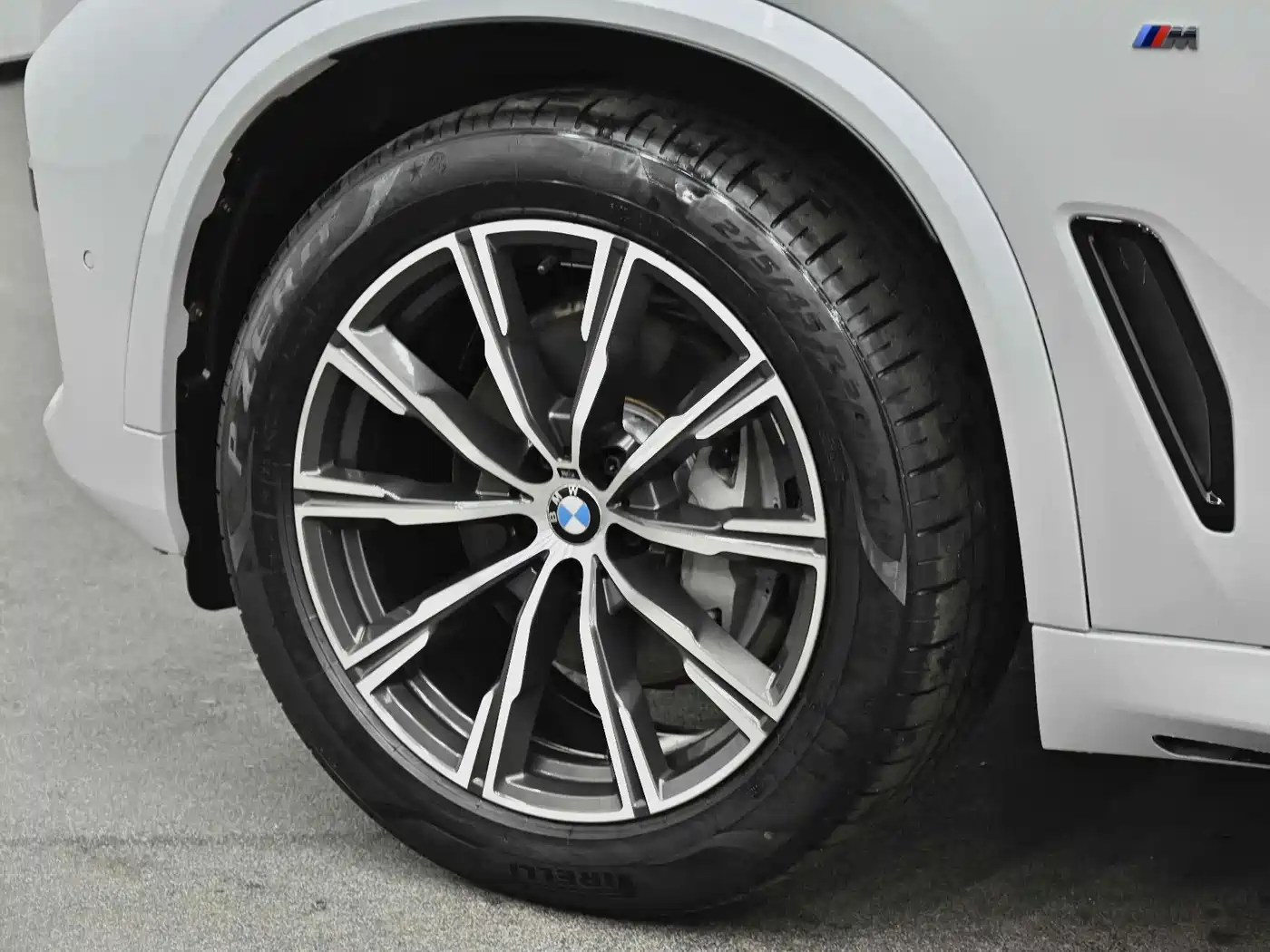 BMW X5 (Import) 2019 xDrive40i M Sport Package фото 14
