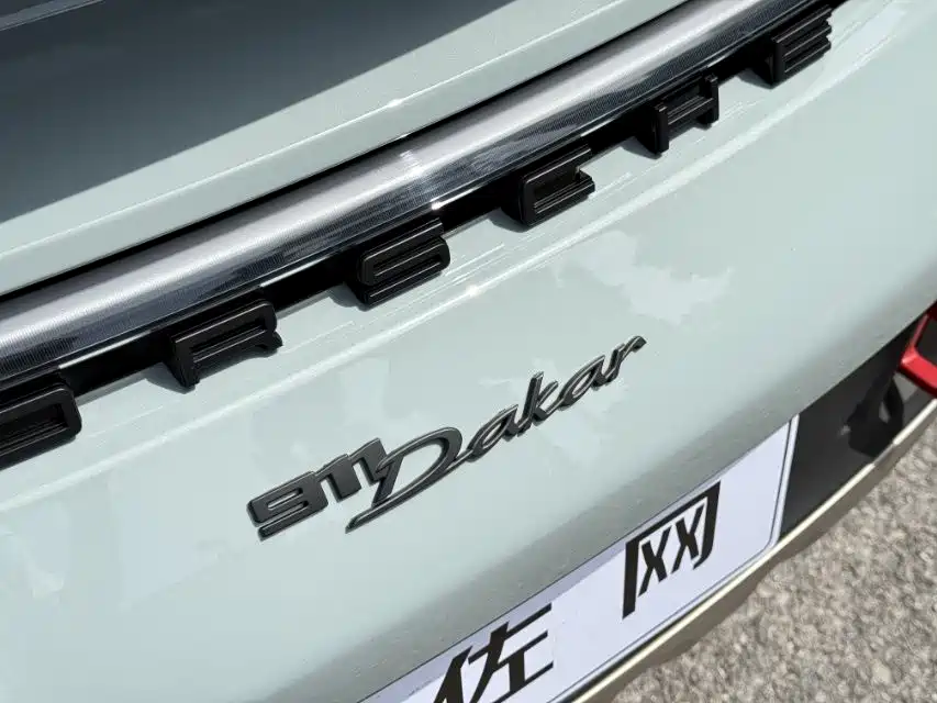 Porsche 911 2023 Dakar 3.0T фото 18