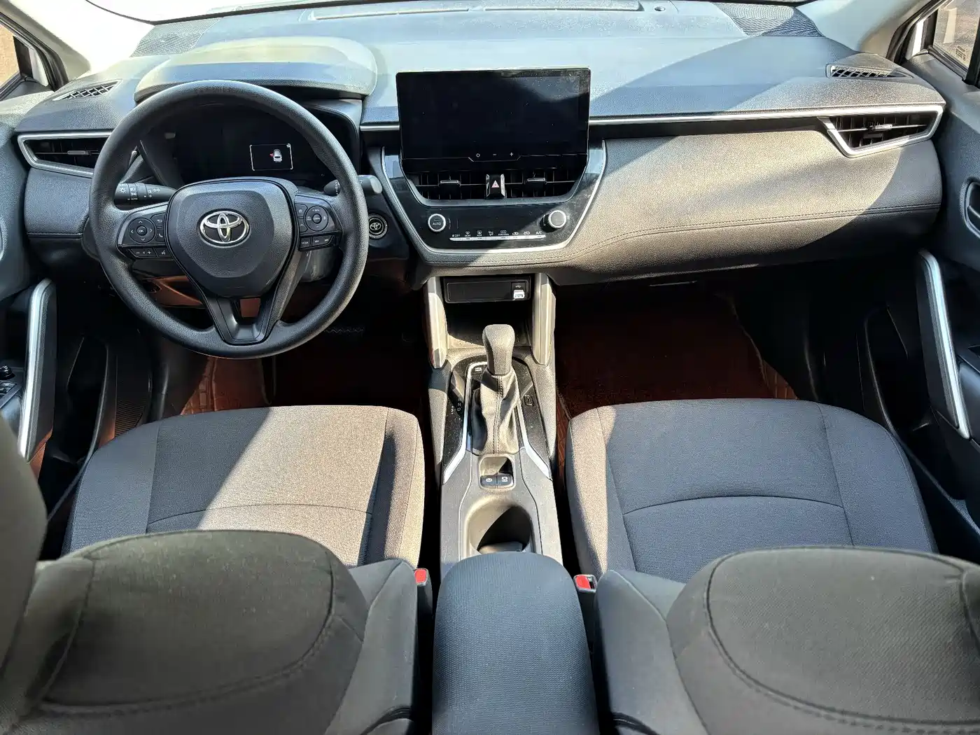 Toyota Corolla Cross 2024 2.0L Smart Hybrid Dual Engine Pioneer Edition фото 13