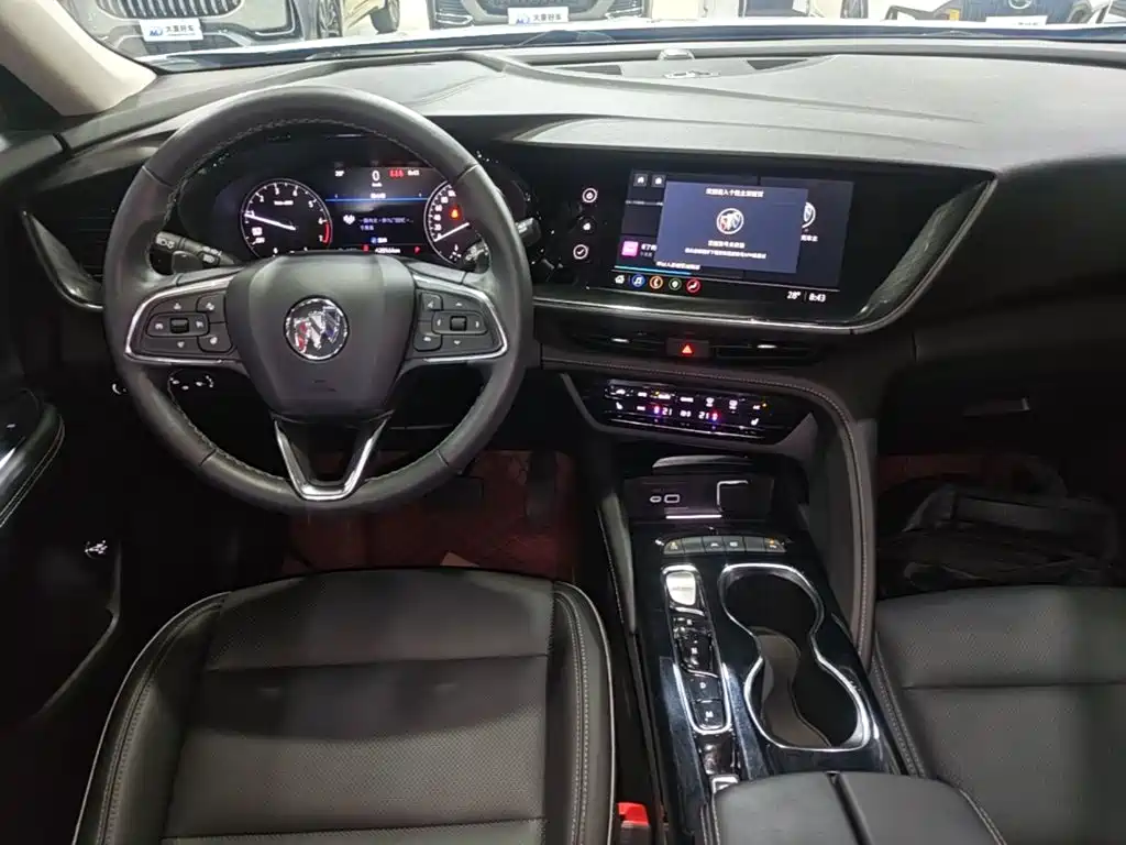 Фото 13 - Buick Envision Plus