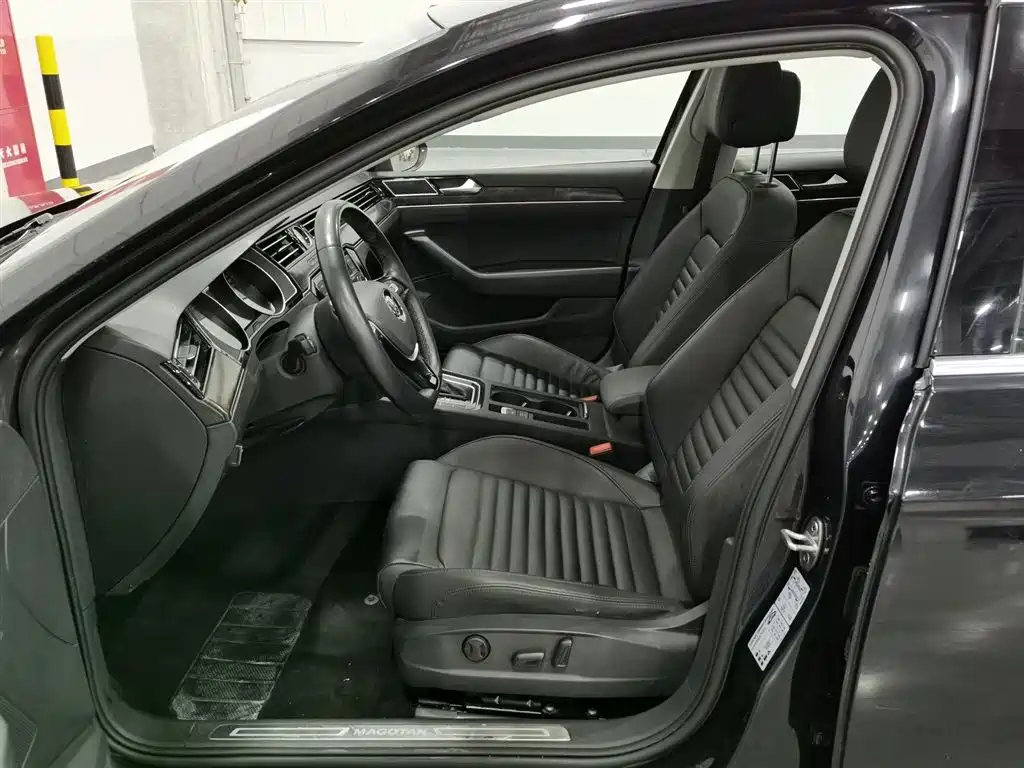 Volkswagen Magotan 2019 330TSI DSG Leading China VI фото 10