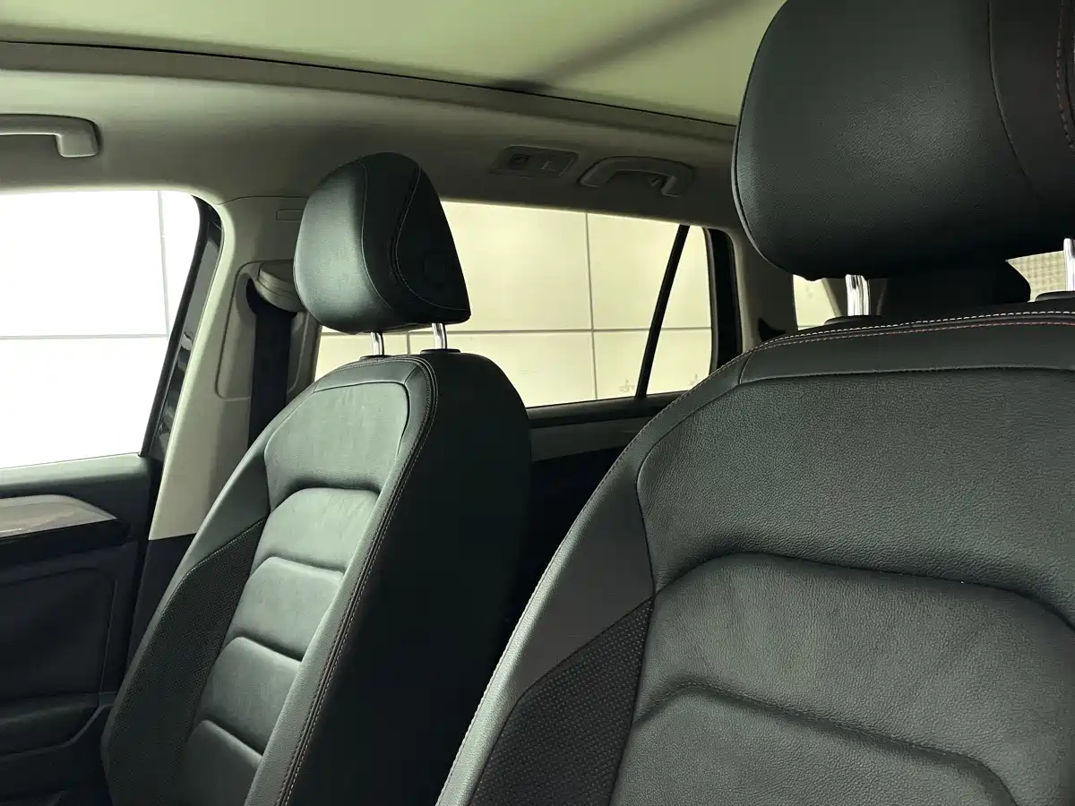 Volkswagen Tayron 2019 2019 Expedition 280TSI 2WD Luxury (China VI)