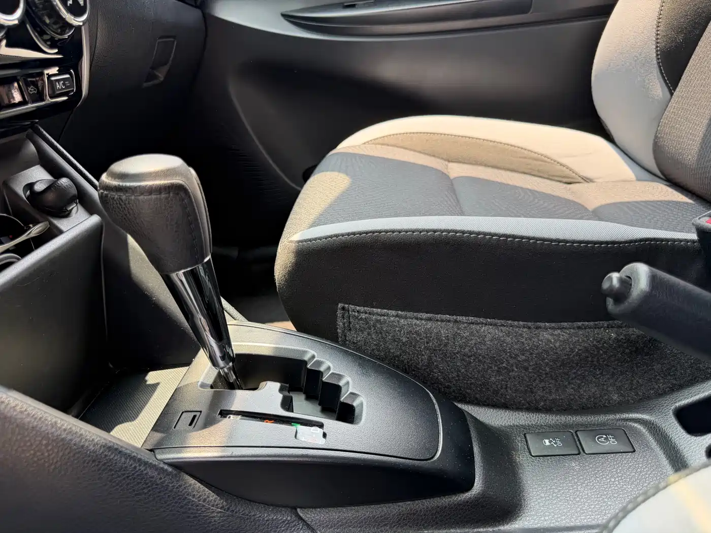 Toyota YARiS L Zhi Xuan 2020 1.5L CVT Leading Edition фото 17