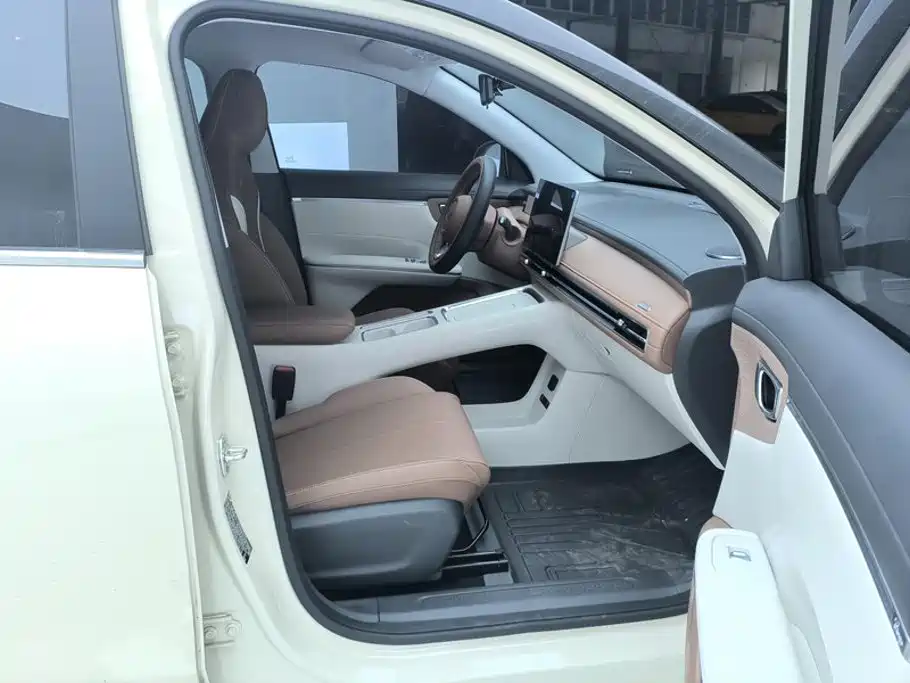 Wuling Motors Wuling Bingo S 2026 2025 Model 325km Premium Edition