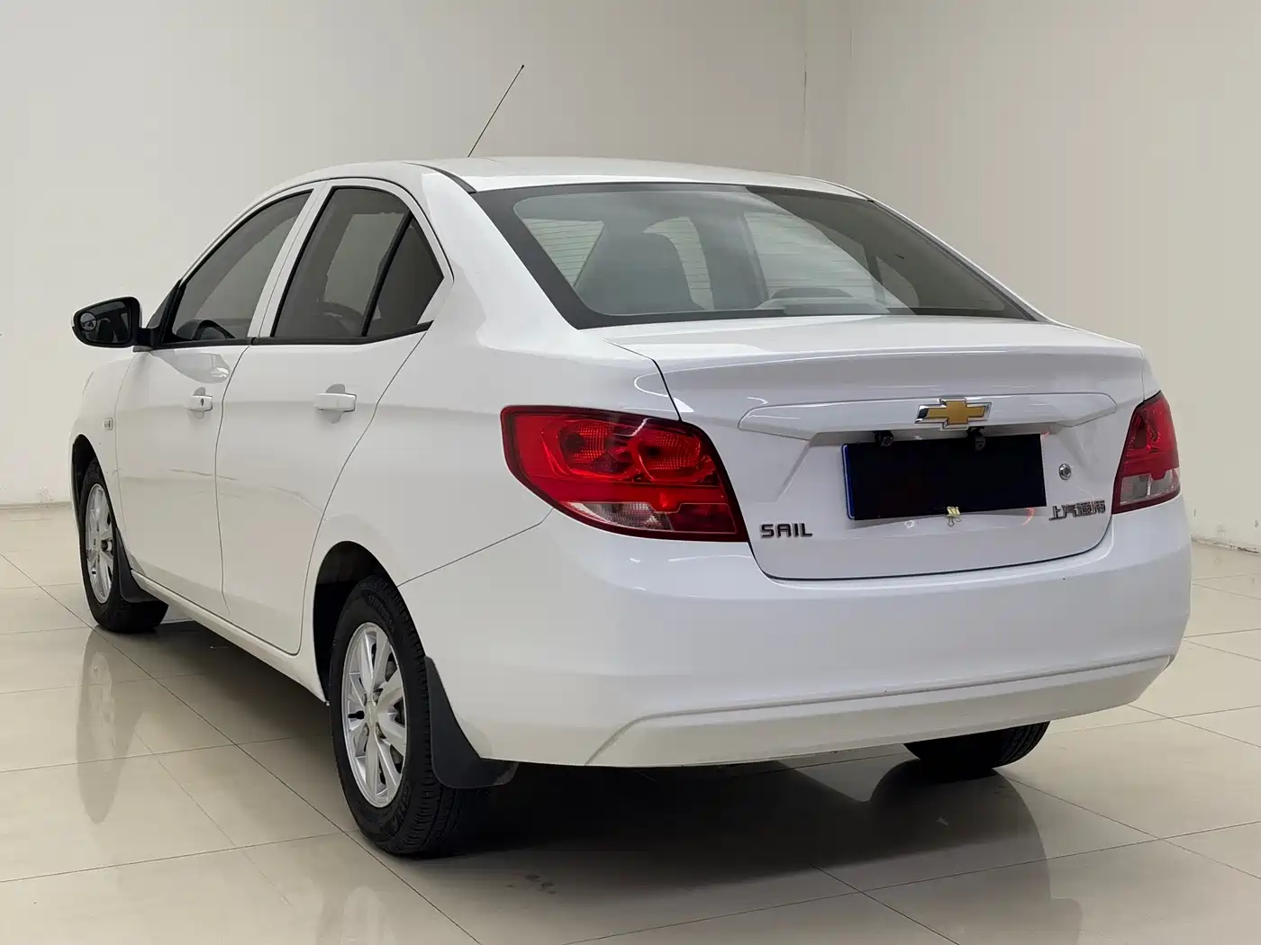 Chevrolet Sail 2015 Sail 3 1.3L AMT Ideal Edition фото 6
