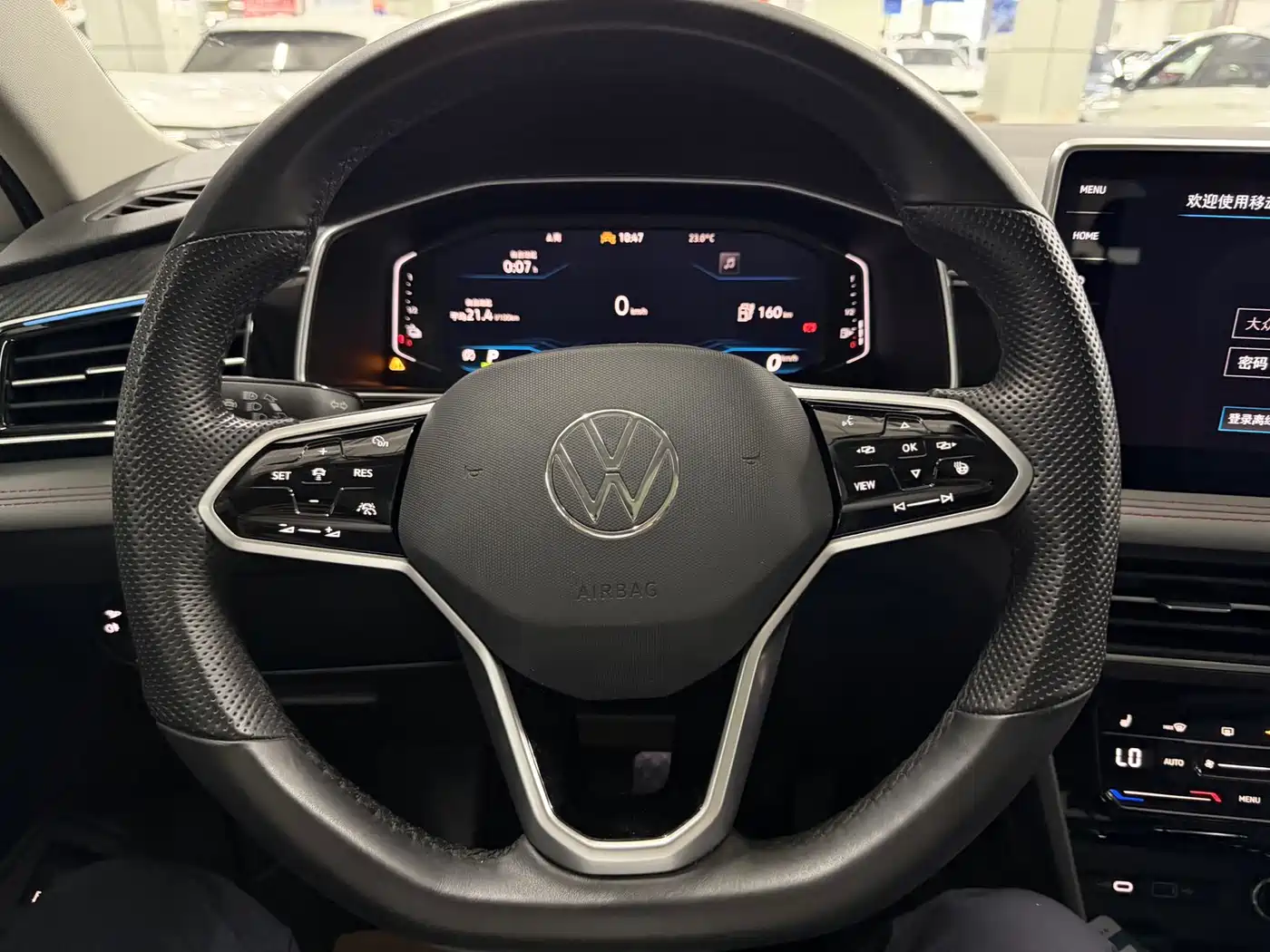 Volkswagen Tiguan L PHEV 2022 430PHEV Plug-in Hybrid Flagship Edition фото 5