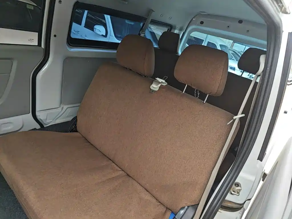 SRM Xinyuan Good Luck 2024 2023 Standard Passenger Vehicle