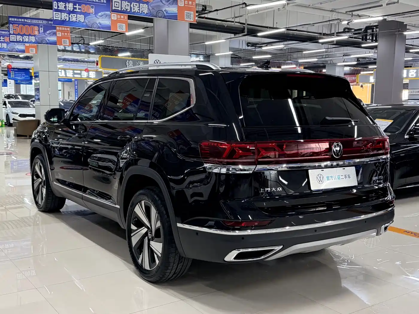 Volkswagen Teramont 2025 380TSI 4WD Outstanding Edition фото 9