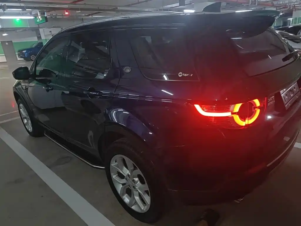 Land Rover Discovery Sport 2017 2.0T HSE фото 5