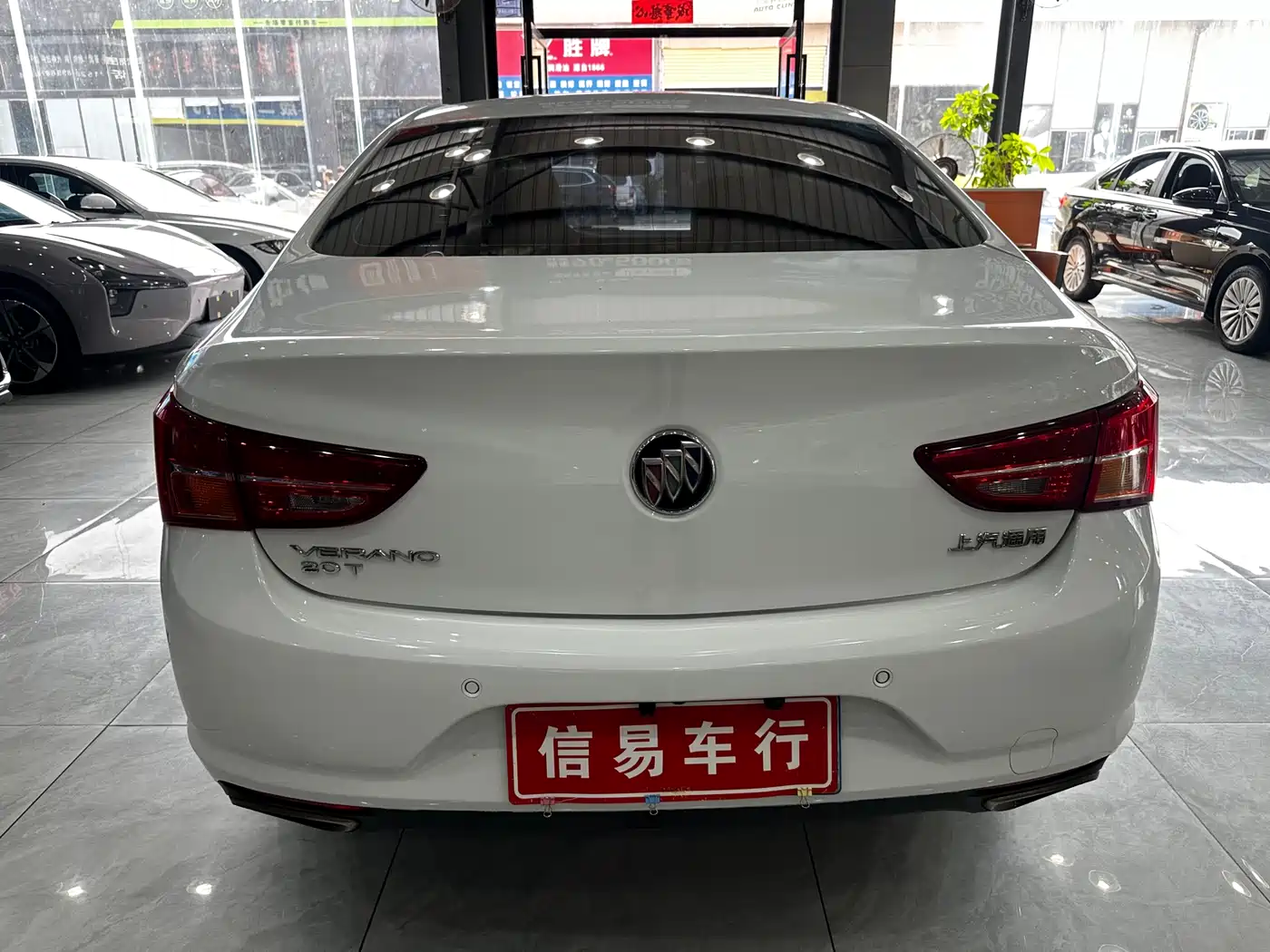 Buick Verano 2015 Sedan 20T Dual-clutch Elite фото 12