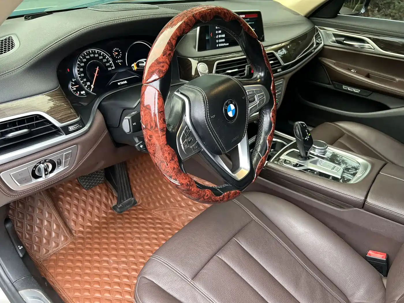 Photo 5 - BMW 7 Series