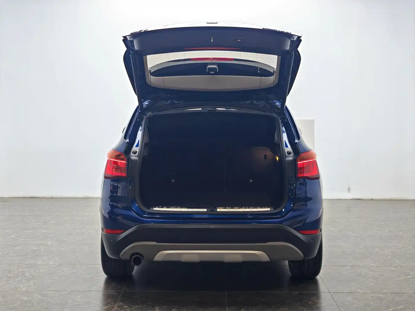 BMW X1 2019 sDrive18Li Premium Model фото 12