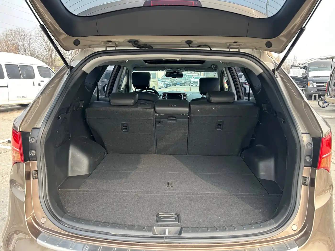 Hyundai Santa Fe 2013 Facelift 2.4L Automatic 4WD Smart фото 19