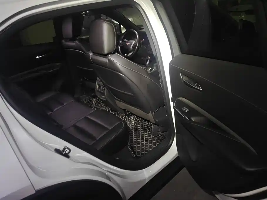 Cadillac XT4 2019 2018 Model 28T 2WD Luxury