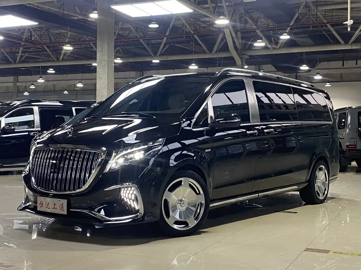 Mercedes-Benz V-Class 2022 V 260 L Long Wheelbase Luxury Edition