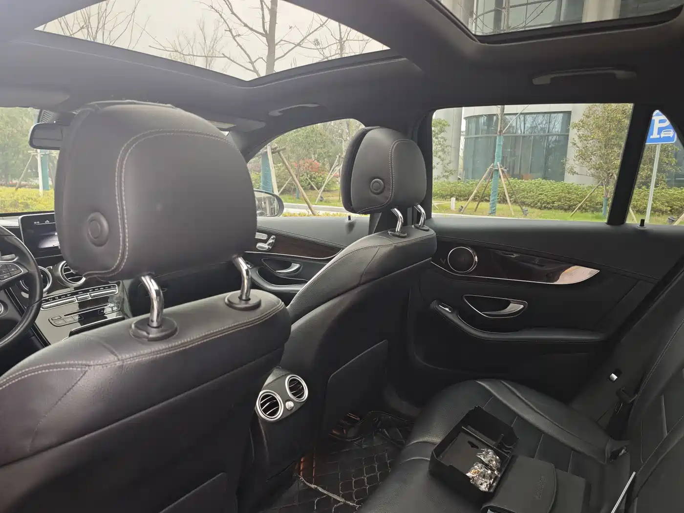 Mercedes-Benz GLC 2018 GLC 260 4MATIC Dynamic фото 13
