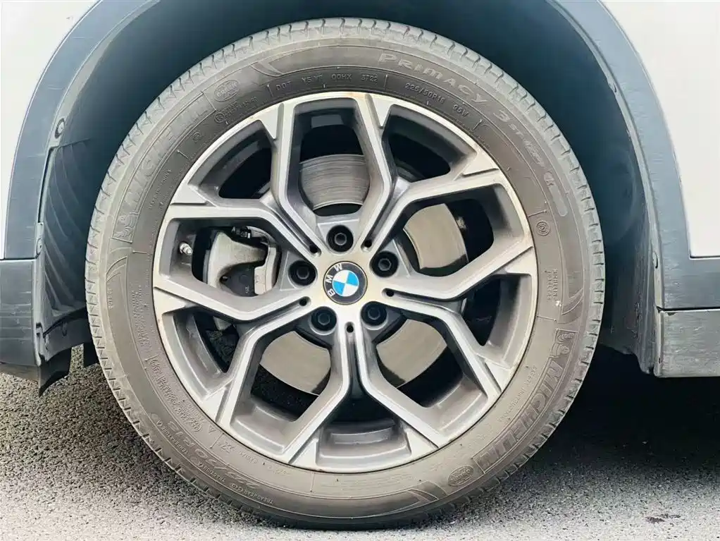 BMW X1 2022 sDrive25Li Leading фото 7