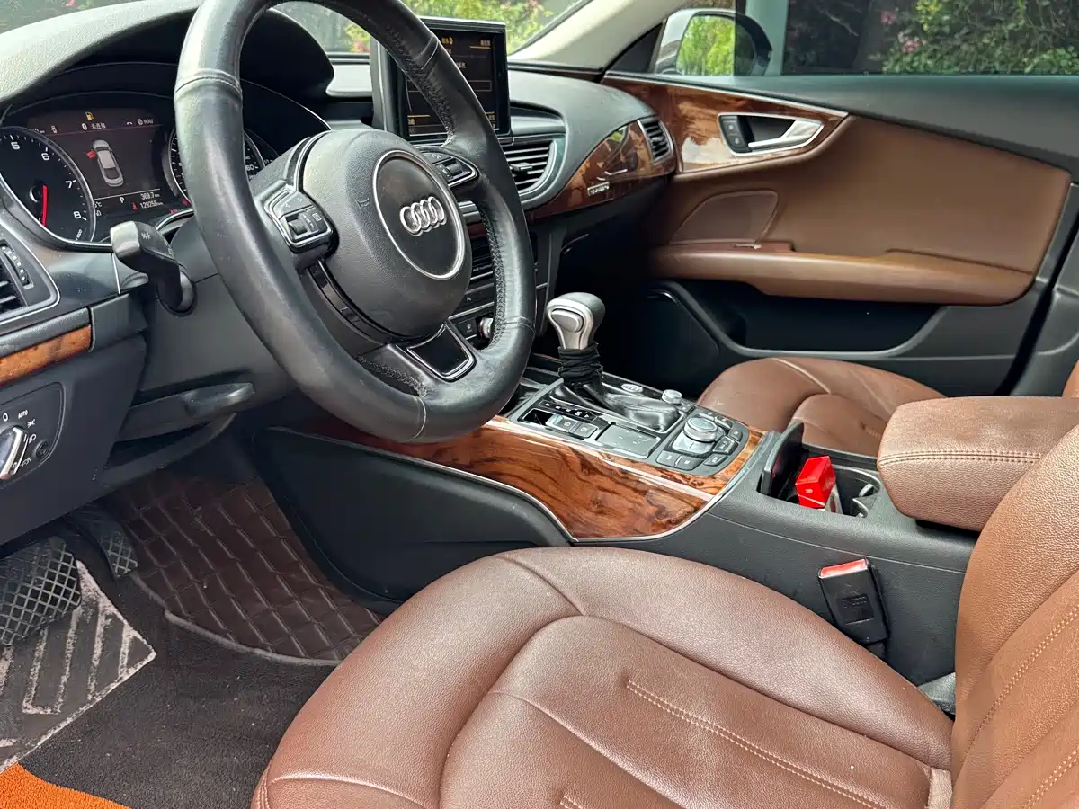 Audi A7 2012 3.0TFSI quattro Comfort фото 8