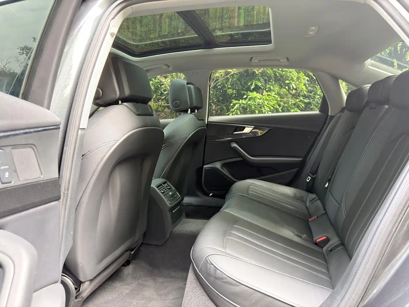 Audi A4L 2020 40 TFSI Fashion Dynamic Edition фото 10