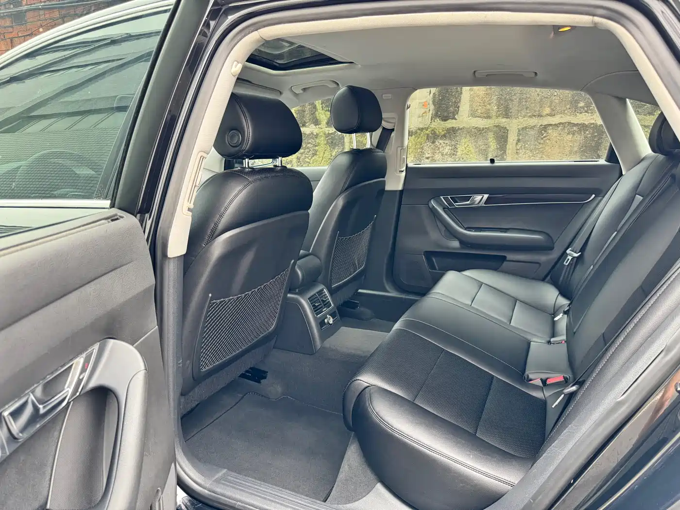 Audi A6L 2011 Model 2.0 TFSI Auto Standard фото 11