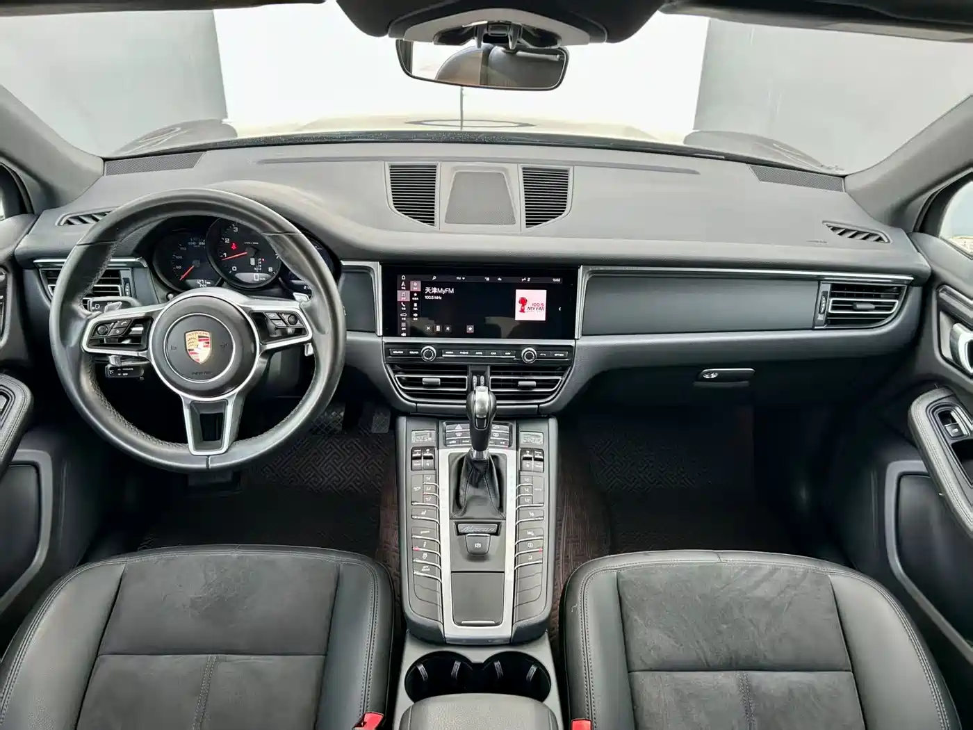 Porsche Macan 2018 Macan 2.0T фото 6