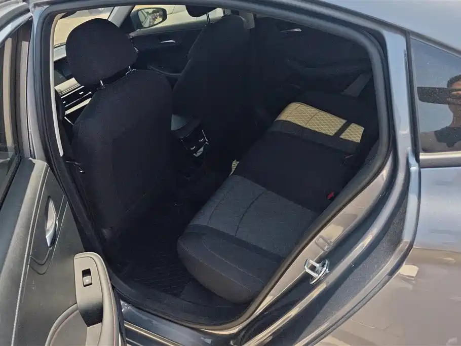 ROEWE I5