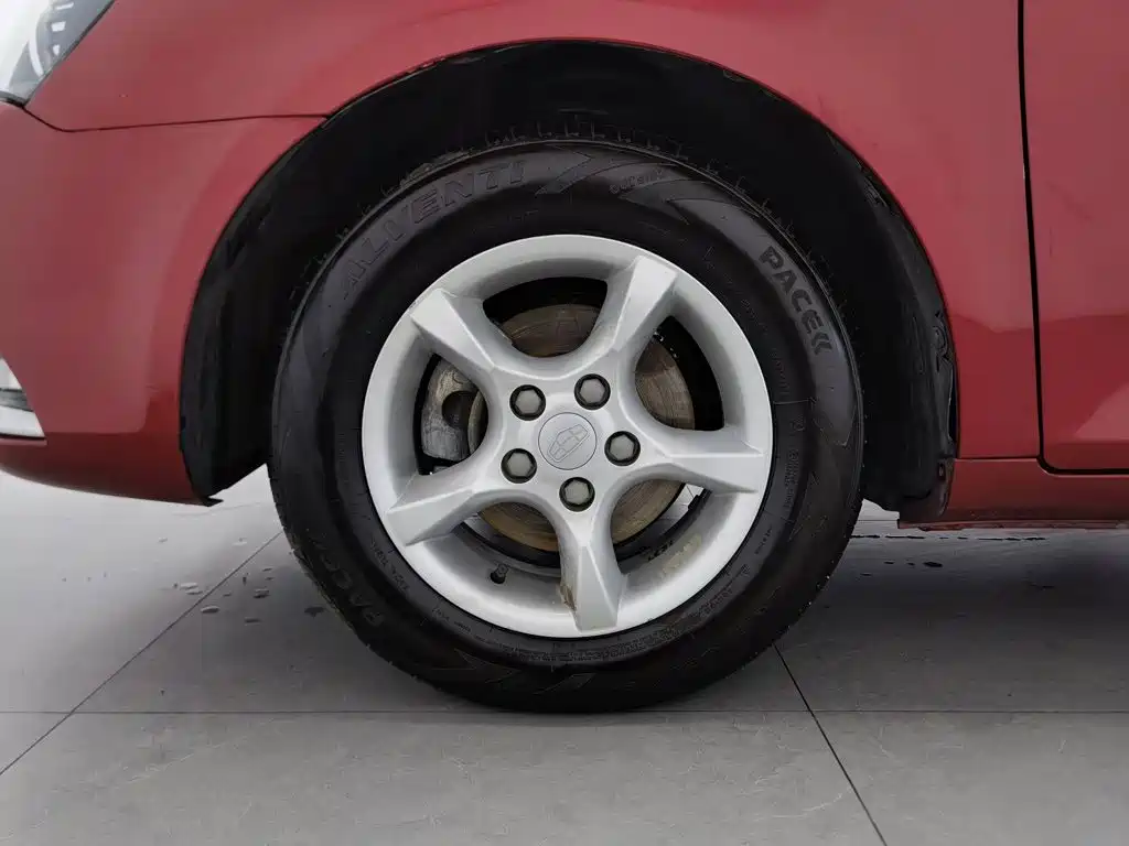 Geely Emgrand 2015 2014 Sedan 1.5L Manual Fashion