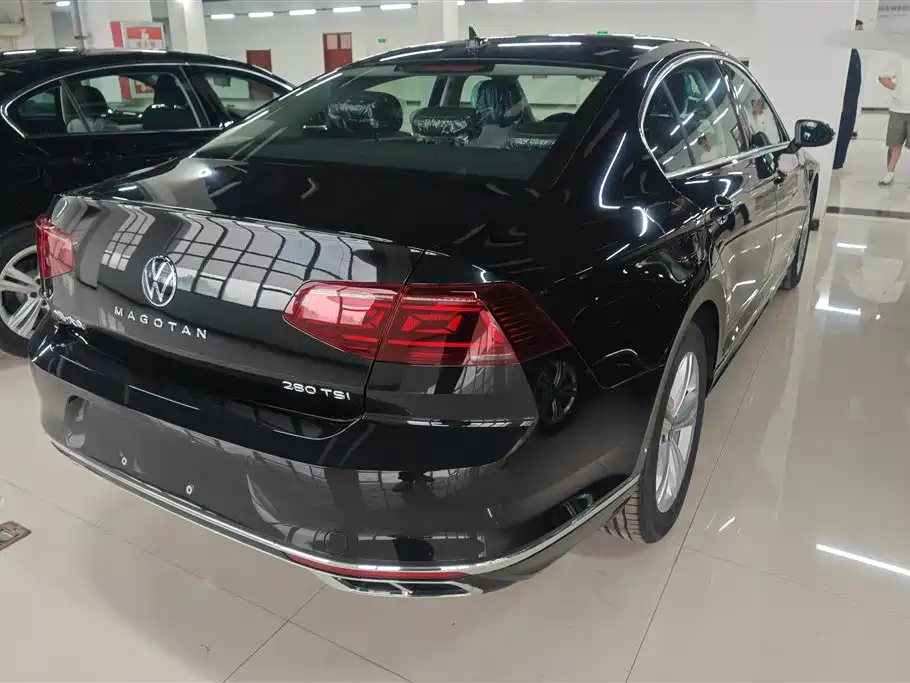 Volkswagen Magotan 2025 Popular Edition 280TSI DSG Comfort фото 3