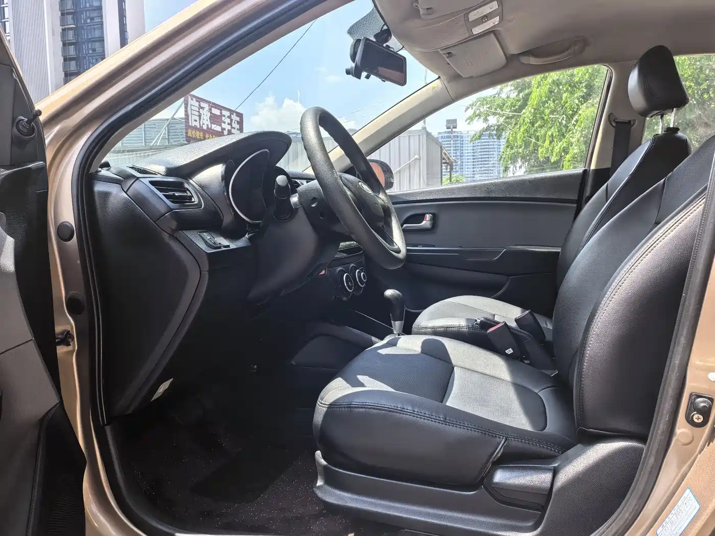 Kia K2 2011 Sedan 1.4L AT GLS фото 4