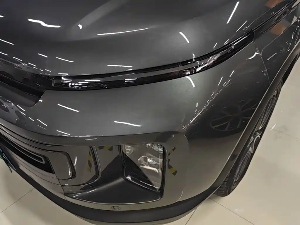 Фото 24 - Geely ICON