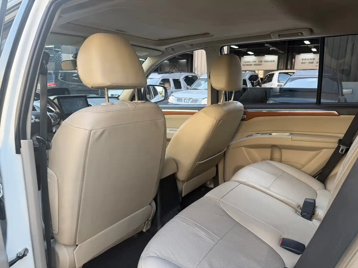 Mitsubishi Pajero Sport (Import) 2013 2011 3.0L Luxury Navigation Edition