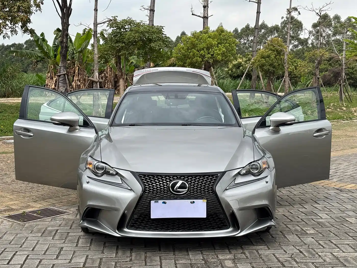 Lexus IS 2015 200t F SPORT фото 12