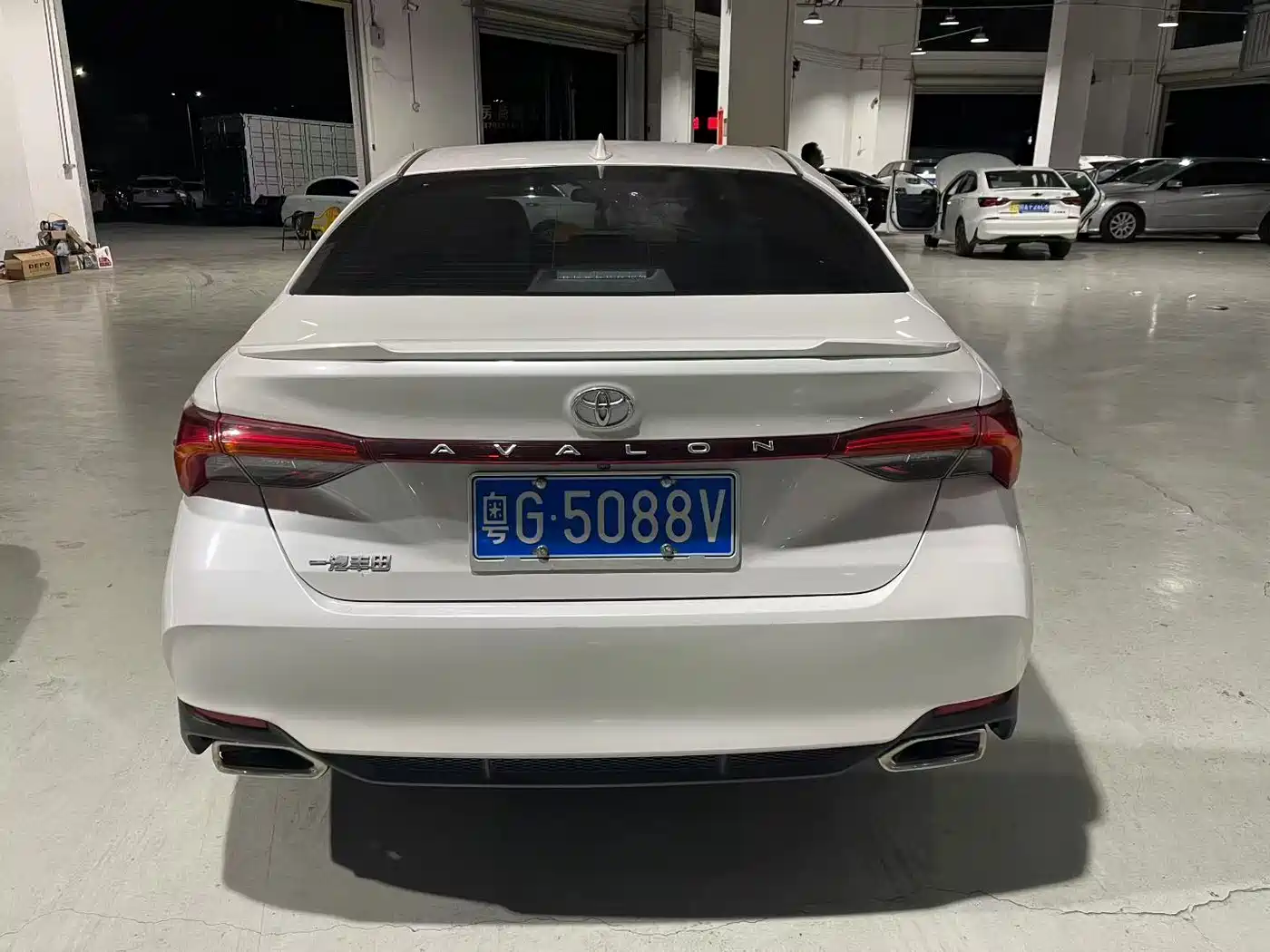 Toyota Avalon 2022 2.5L Luxury Edition фото 2