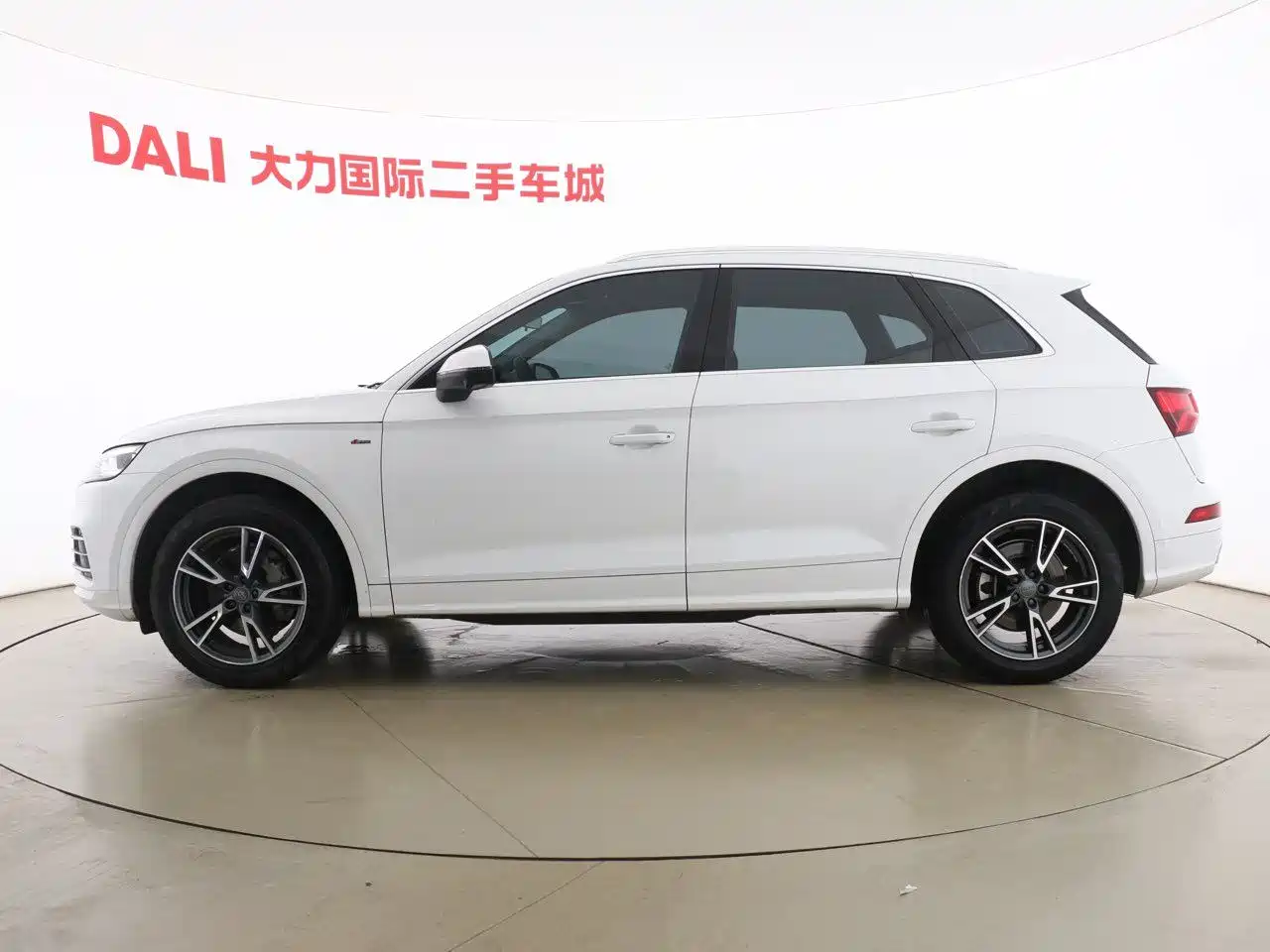 Audi Q5L 2018 40 TFSI Premium Fashion China VI фото 4