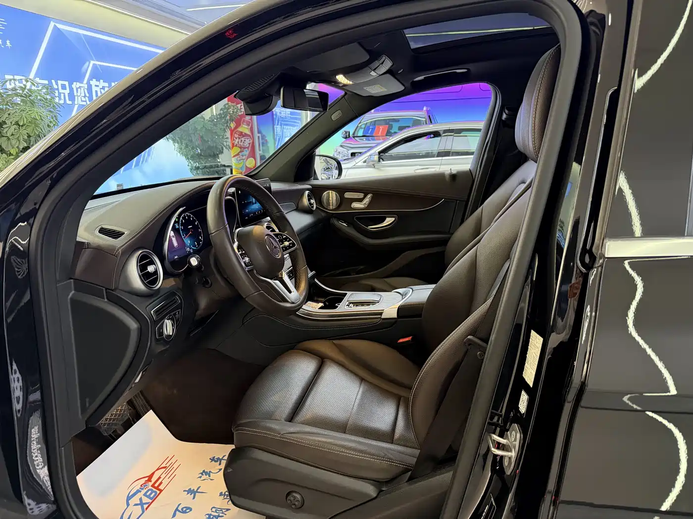Mercedes-Benz GLC 2021 GLC 300 L 4MATIC Sporty фото 4