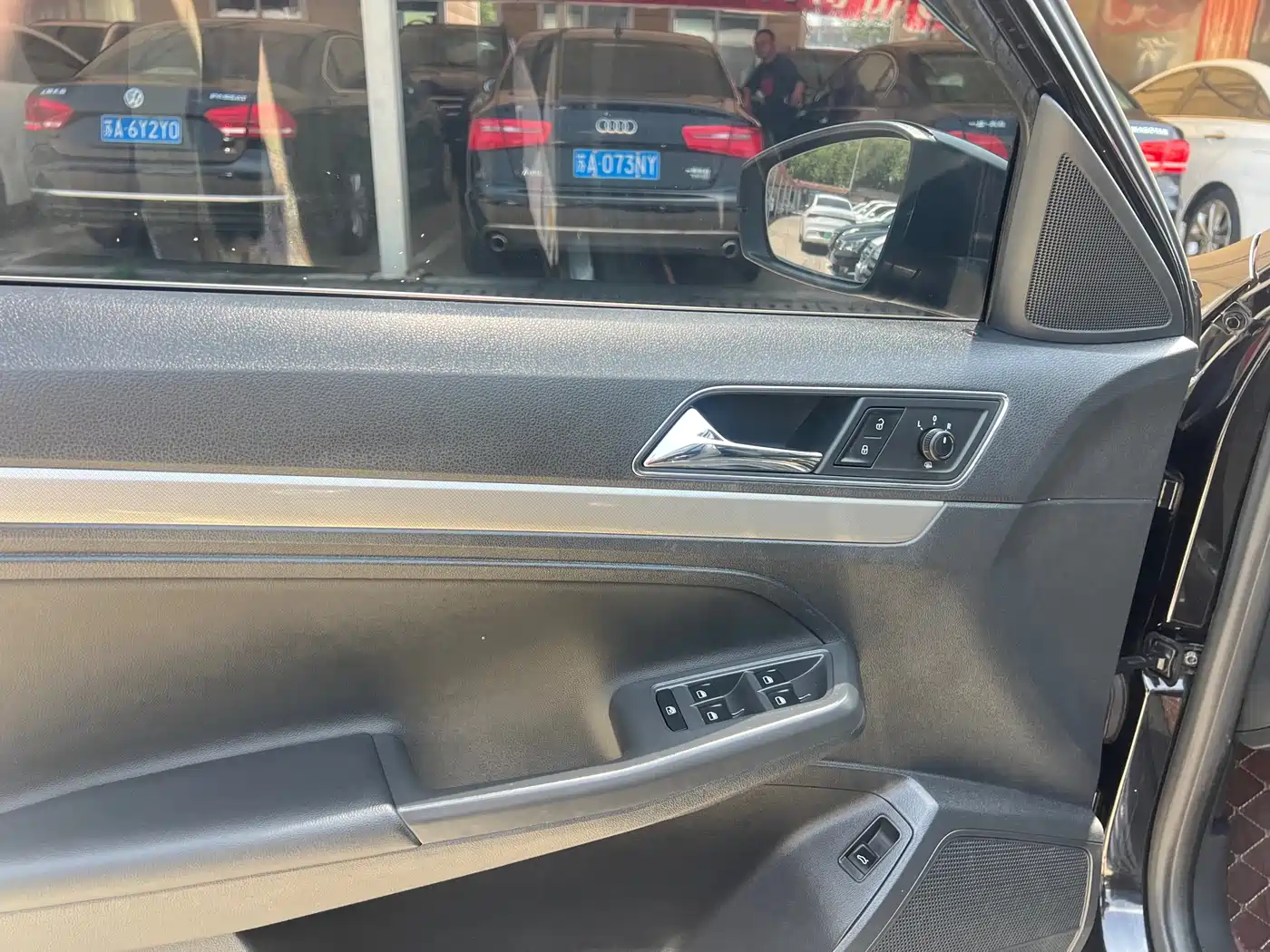 Volkswagen Lavida 2017 1.6L Automatic Trend Edition фото 7