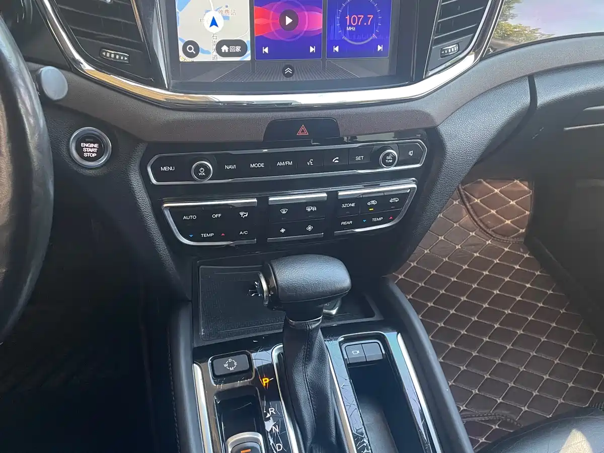 GAC Trumpchi Trumpchi GS8 2017 320T 2WD Luxury Smart Connect (7-seater) фото 5