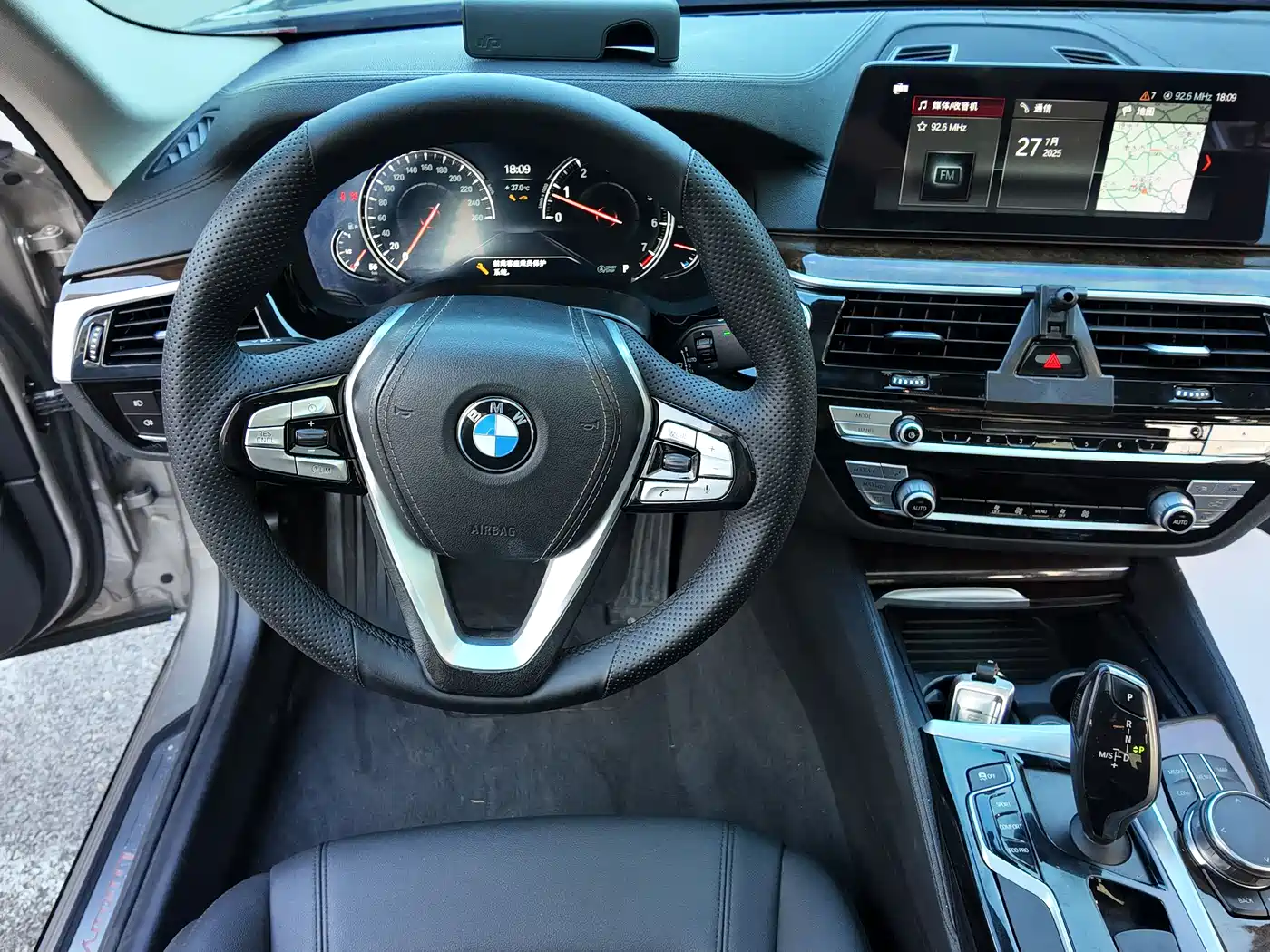 BMW 5 Series 2018 525Li Luxury Package фото 16