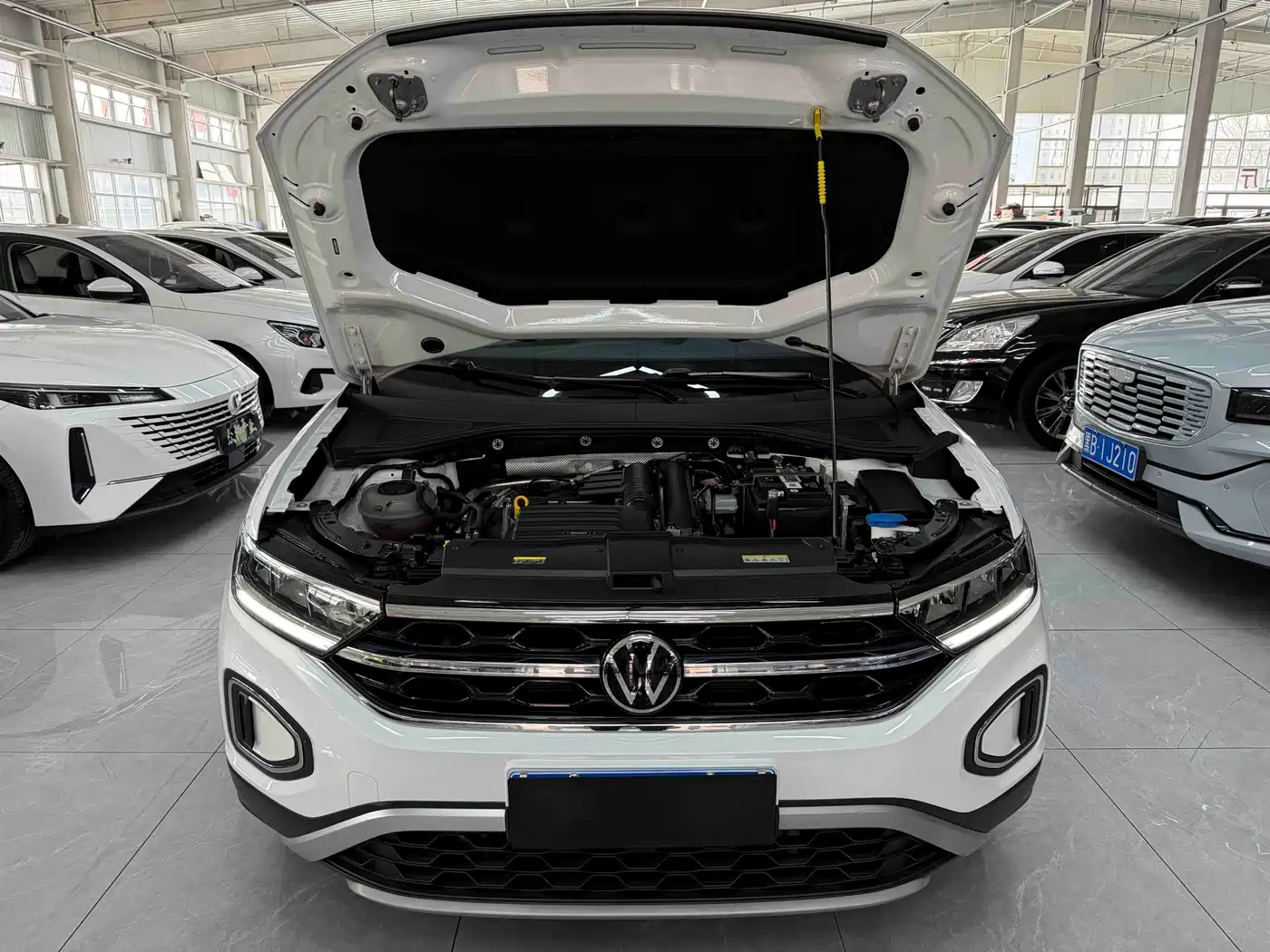 Volkswagen T-ROC 2023 280TSI DSG 2WD Time Edition фото 20