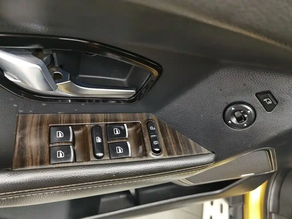Landwind X7 2017 2015 2.0T Panorama Premium