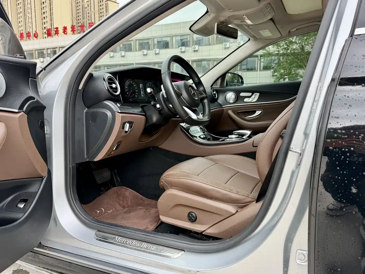 Mercedes-Benz E-Class 2016 E 300 L Sport Fashion Type фото 11