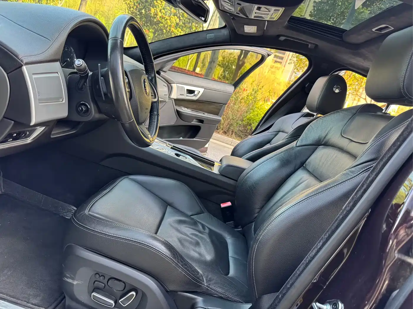 Фото 9 - Jaguar XF