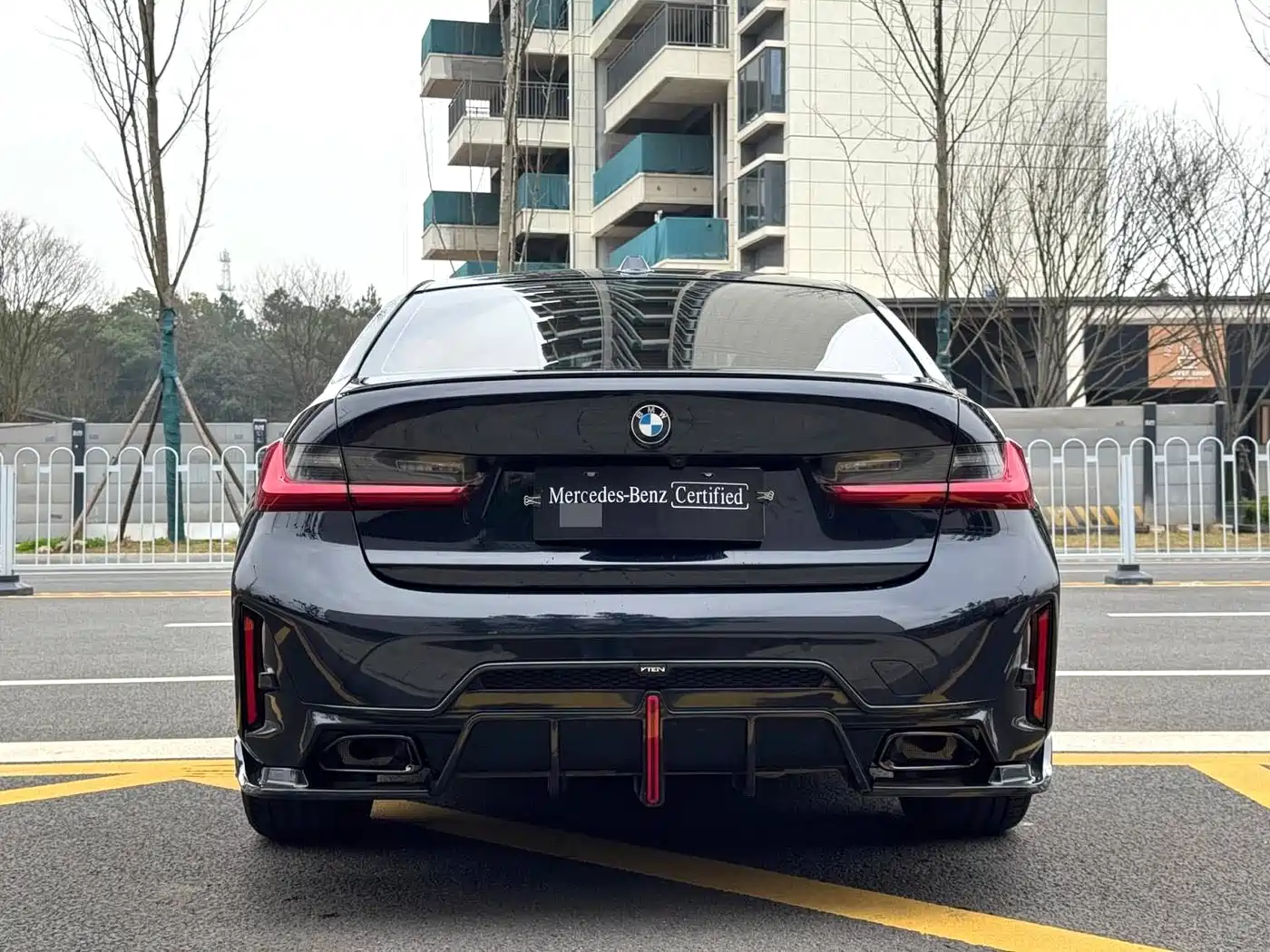 BMW 3 Series 2024 325Li M Sport Shadowline Package фото 8